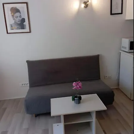 A Lägenhet Chavigny